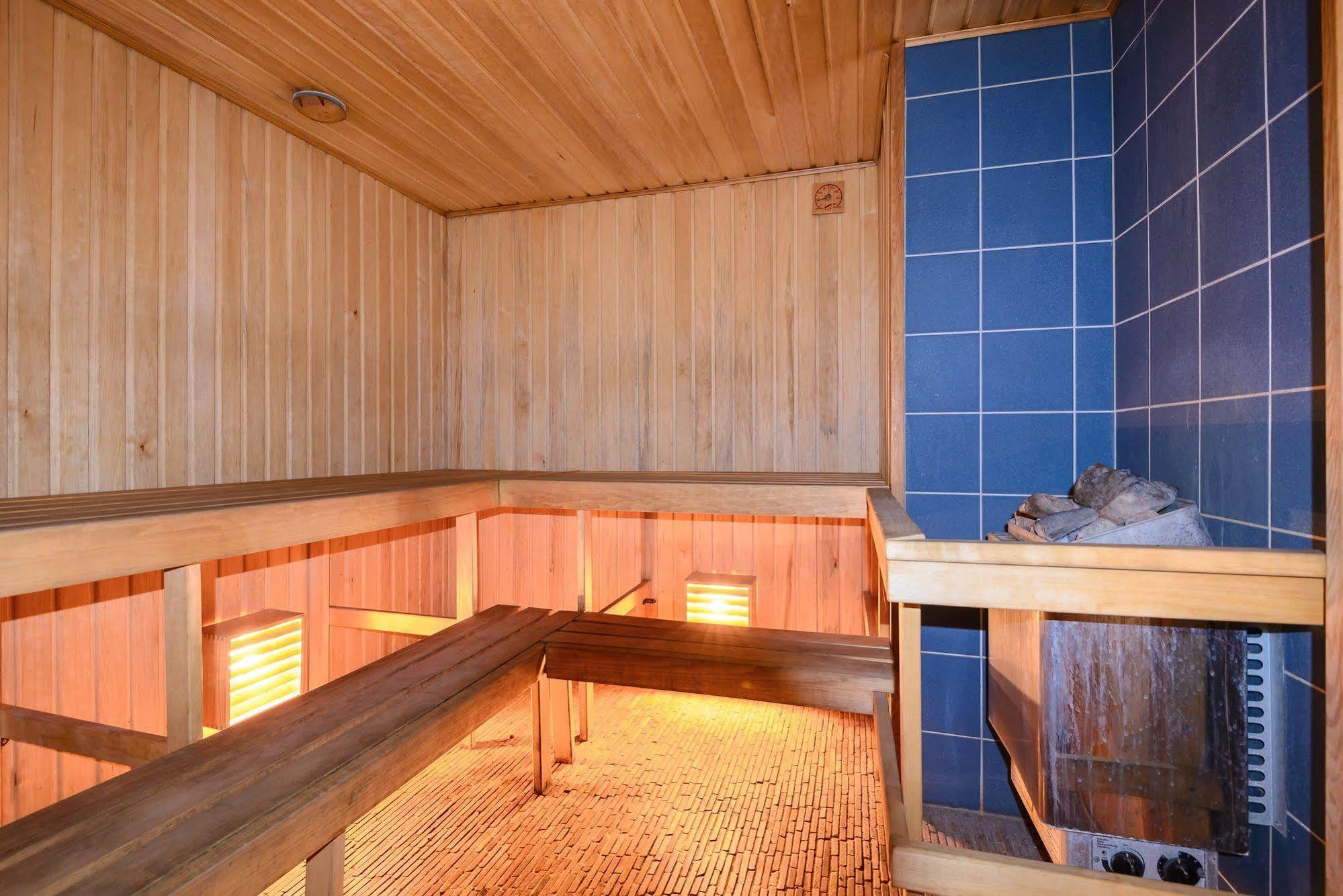 Hansalinn Pärnu Buitenkant foto